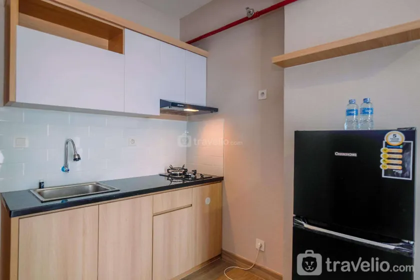 Classic 3BR at Podomoro Golf View Apt By Travelio - Image 1