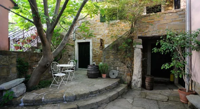 Traditional Istrian Stone House - Image 1