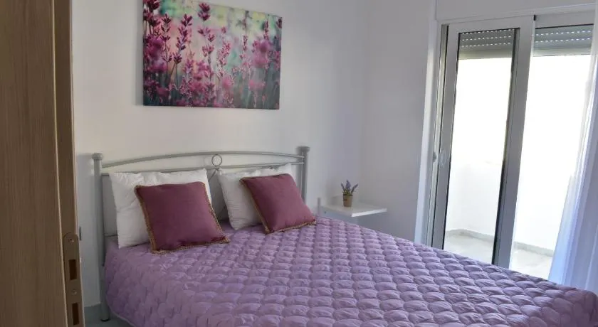 Levande Studio with private parking - Image 1