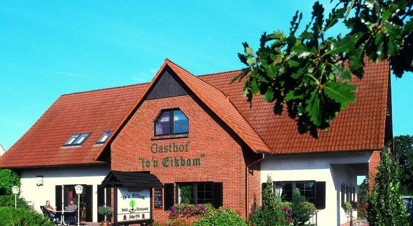 Gasthof "to`n Eikbom" - Image 1