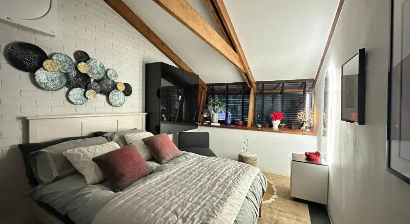 Luxury Double Room - Image 1