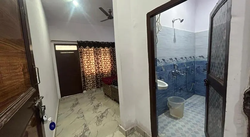 hotel holy spirit, sitapur - Image 1