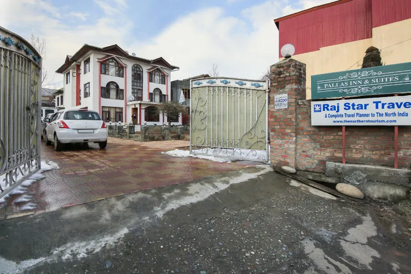 OYO Flagship 69153 Palas Inn of suites - Image 1