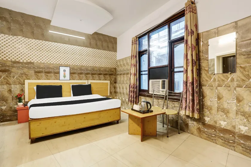 Hotel O Jammu Near Ragunath Bazaar Formerly GoodWill - Image 1