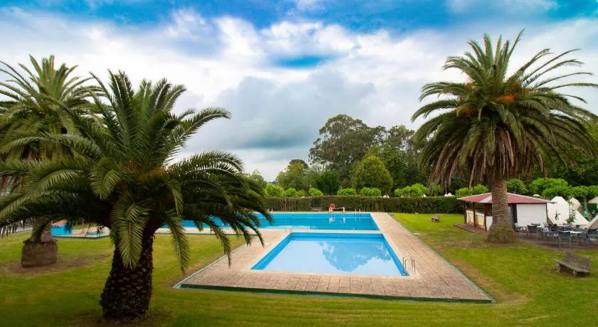 Santillana Bungalow & Glamping Resort - Image 1