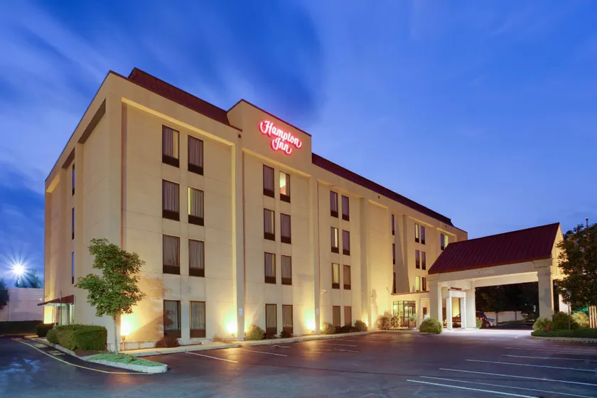 Hampton Inn Bordentown - Image 1