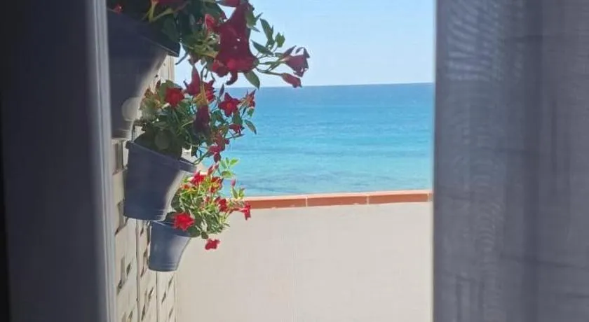 B&B Miramare - Image 1