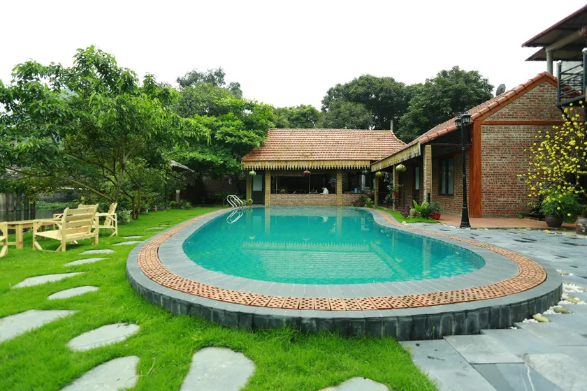 family room with lake & mountain in front (4 paxs) - Image 1