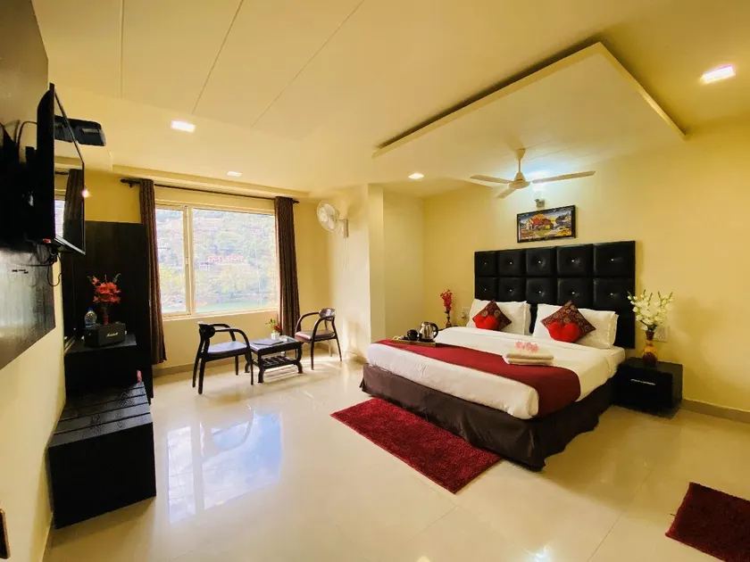 Hotel Royal Rosette Lake View BHIMTAL - Image 1
