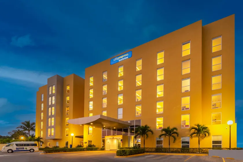 City Express by Marriott Tuxpan - Image 1