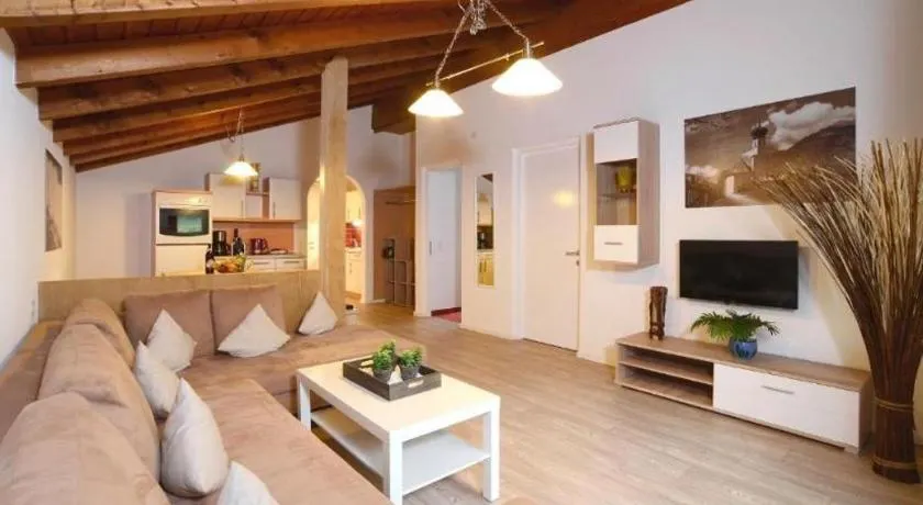 Zentrum Appartements Lorenzin - Image 1