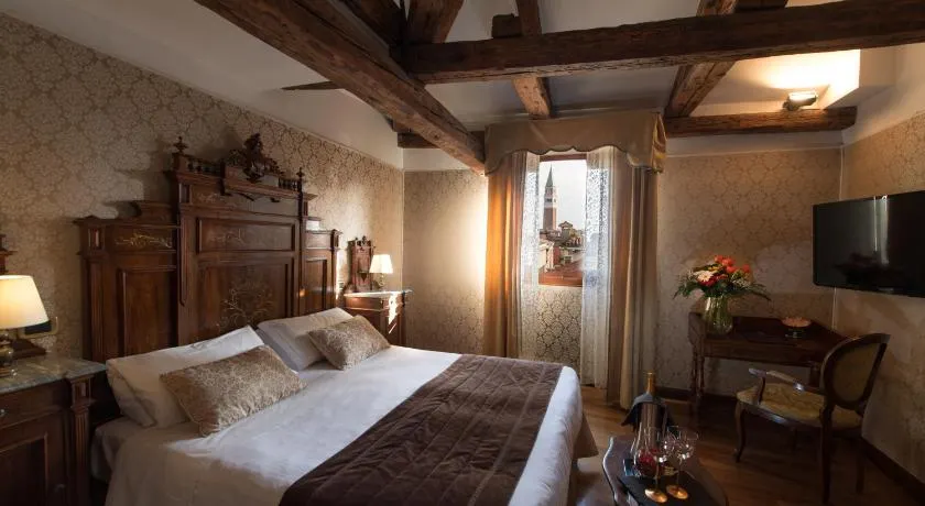 Palazzo Bembo - Exclusive Accommodation - Image 1