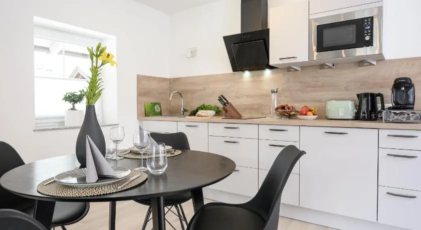Enzian Apartments - Image 1