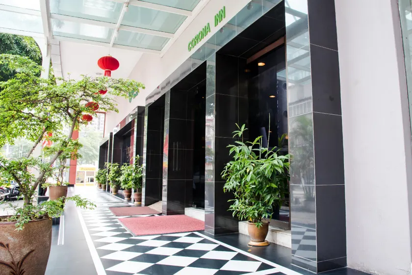 Corona Inn Hotel - Image 1