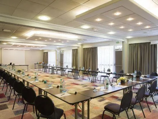 Novotel Quimper - Image 1