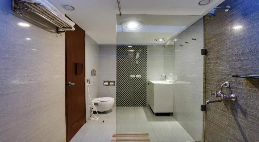 Ginger Agra, Fatehabad Road - Image 1