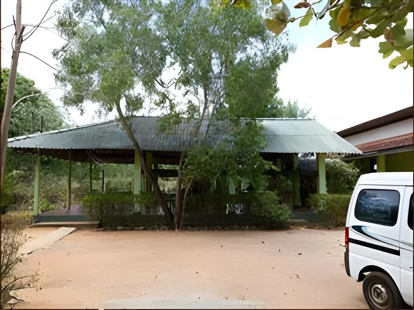 Globetrotter Tourist Inn - Image 1