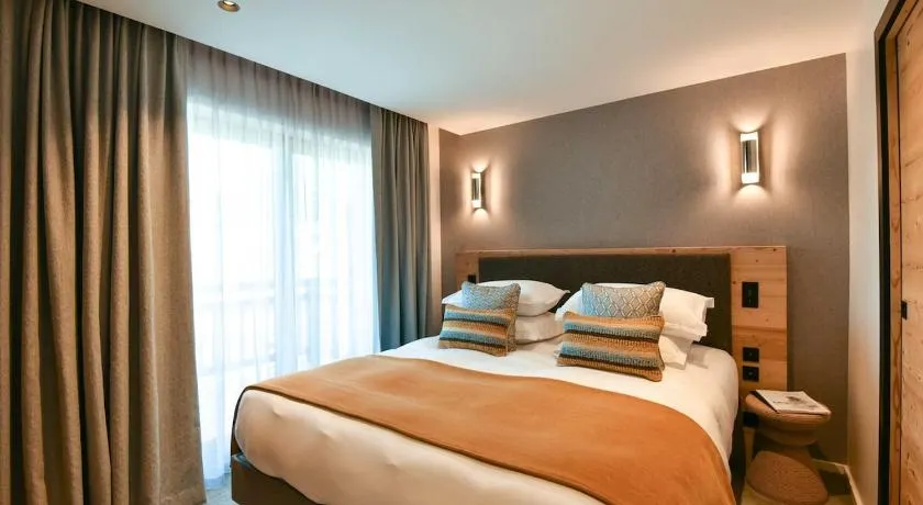 Chalet Mademoiselle - Image 1