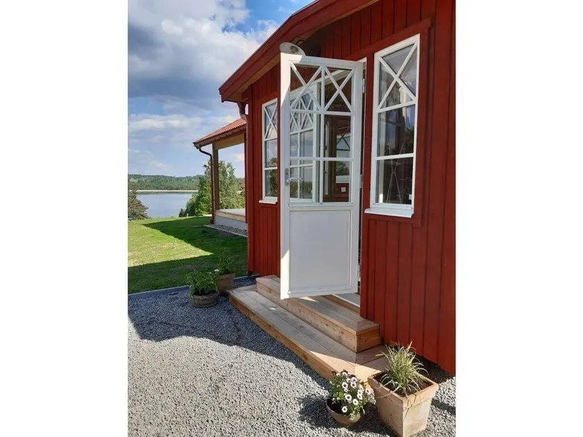 House Sjotorp Comfortable holiday residence - Image 1