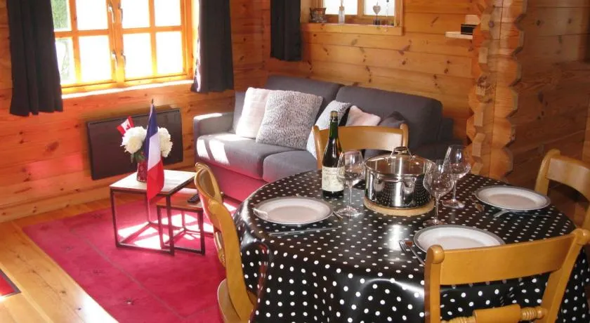 bord de mer, chalet en bois - Image 1