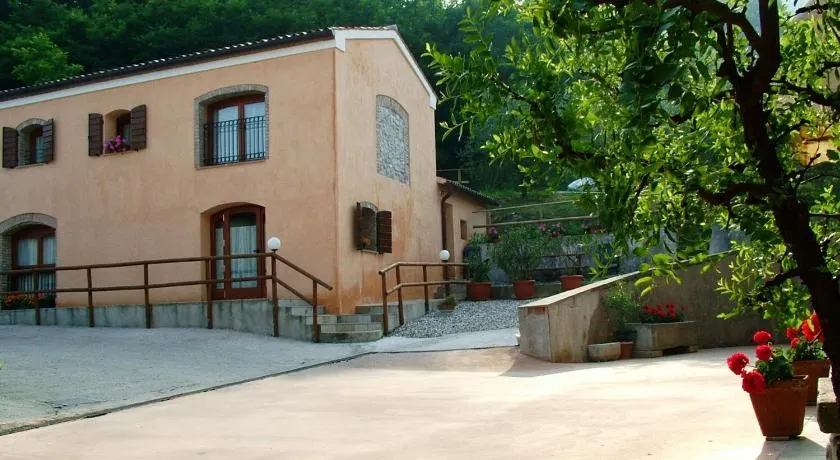 agriturismo la scuderia - Image 1