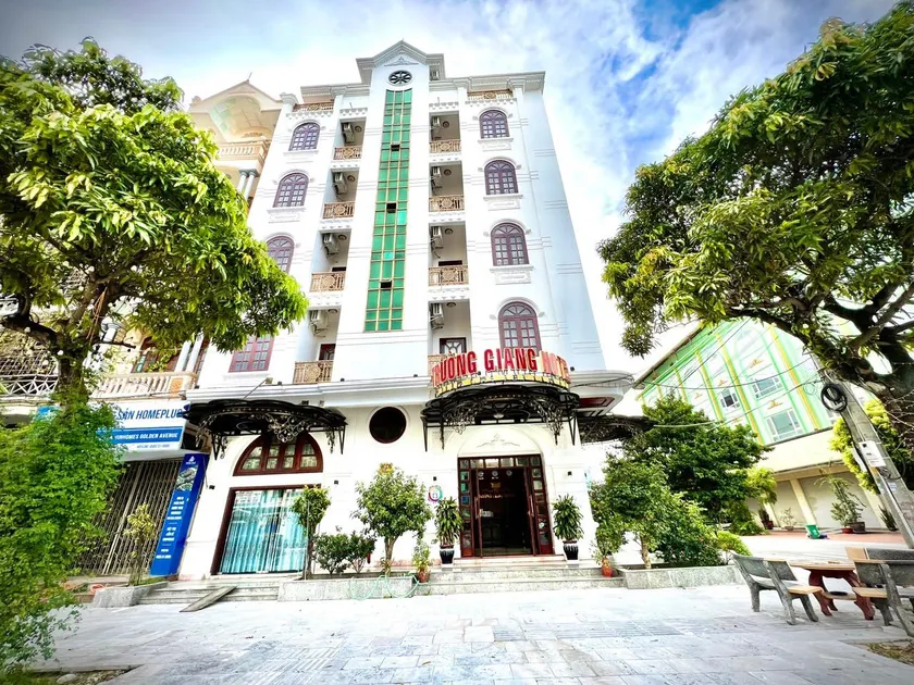 Trường Giang Hotel Móng Cái - Image 1