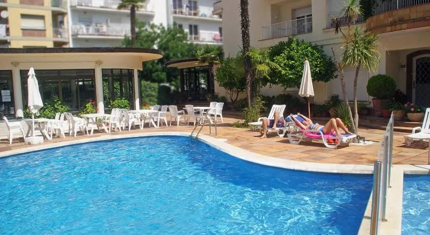 Hotel Mireia - Image 1
