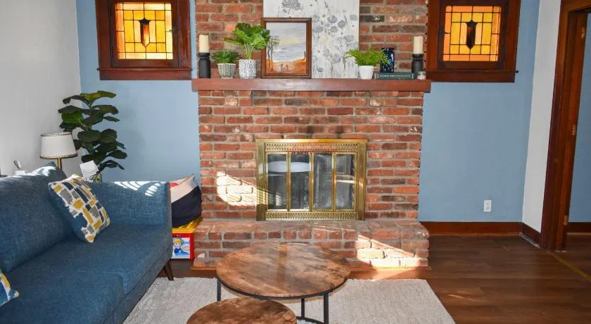 Family & Pet-Friendly Home with Fenced Yard & Office - Image 1