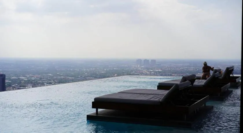 The Politan Aqua - Image 1