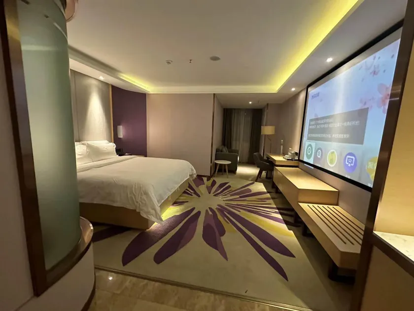 Lavande Hotel Guangzhou Panyu Chimelong Xiajiao Metro Station Branch - Image 1