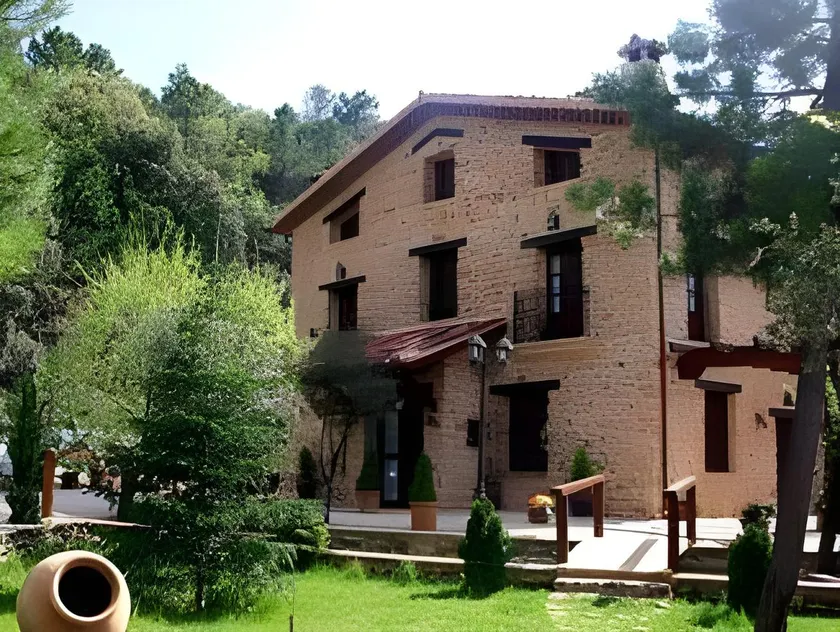 Hotel de Montaña Cueva Ahumada - Image 1