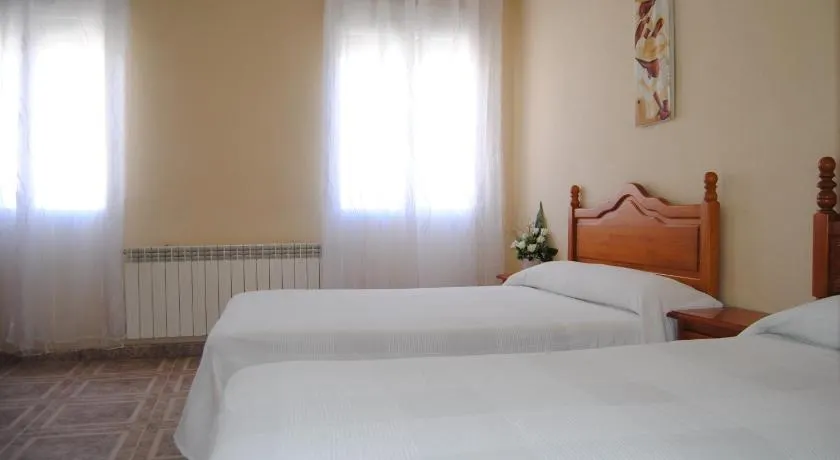 Hostal Ávila - Image 1