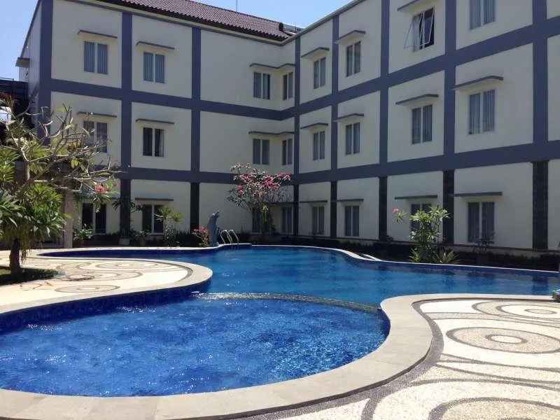 Puri Indah Hotel - Image 1