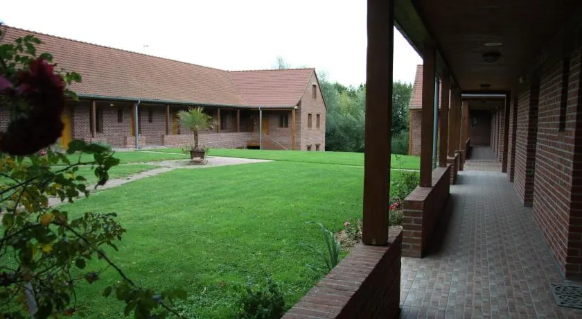 Hôtel Les Charmilles de Mormal - Image 1
