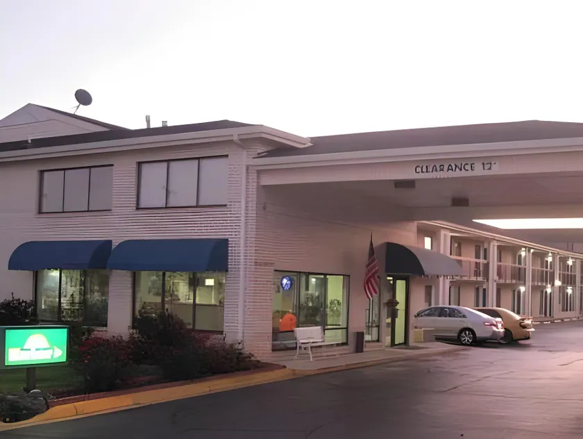 Bestway Inn - Image 1