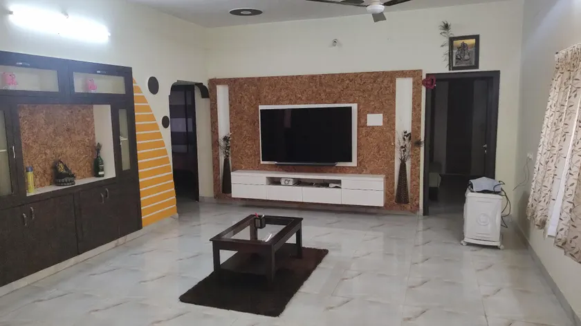 KSP GUEST HOUSE - Image 1