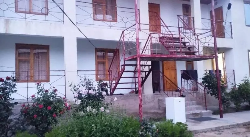 Баяс - Image 1