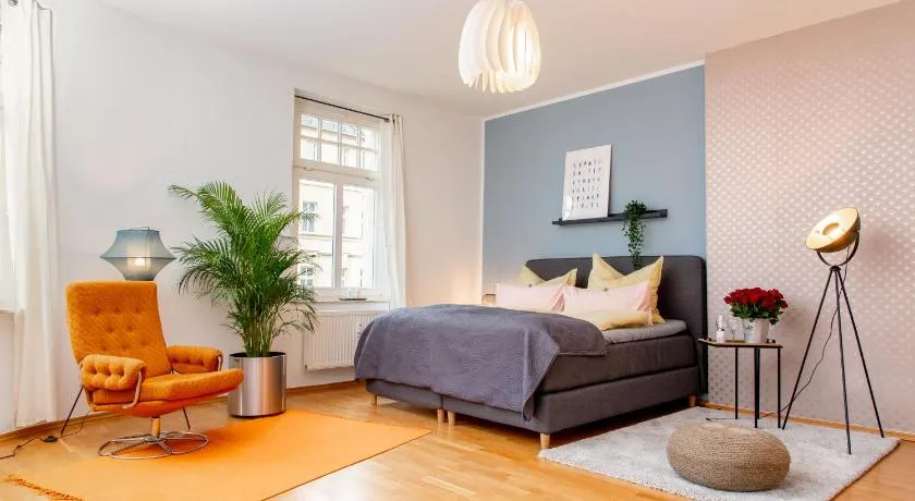Kaßberg Apartment im Retro-Stil / Netflix & WIFI - Image 1