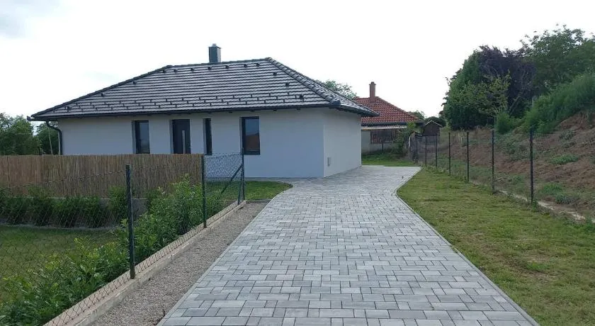 Bridgiet Home Apartman - Image 1