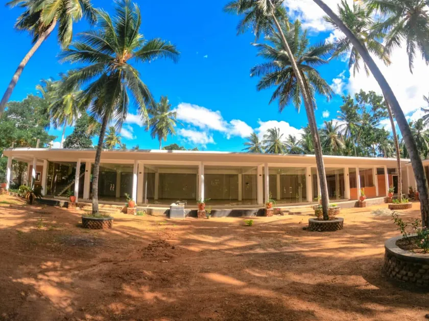 Hotel Varsha - Image 1
