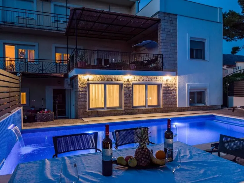 Apartment Zdene A1 Kastel Luksic, Riviera Split - Image 1