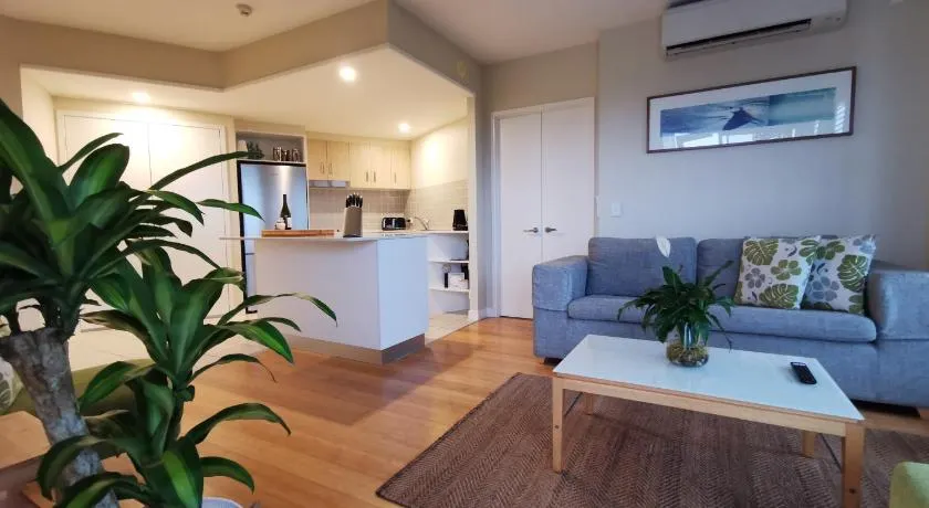 Salt - 2brm apartment with Spa bath and Ocean Views - Image 1