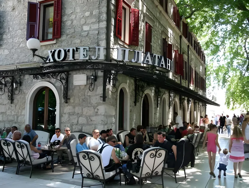 Hotel Platani - Image 1