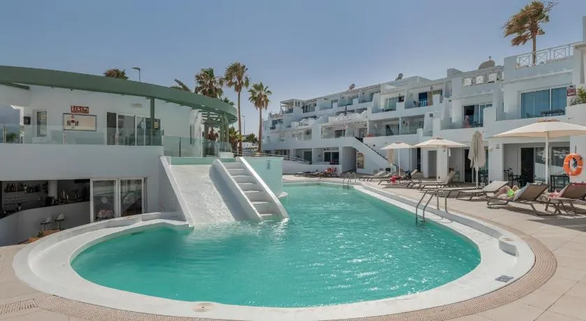 Estudio Kikere Puerto del Carmen - Image 1
