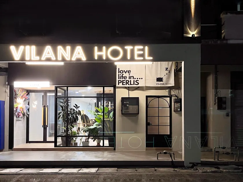 Vilana Hotel - Image 1