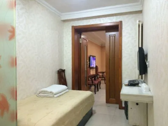 Home Inn Guogeli Street - Image 1