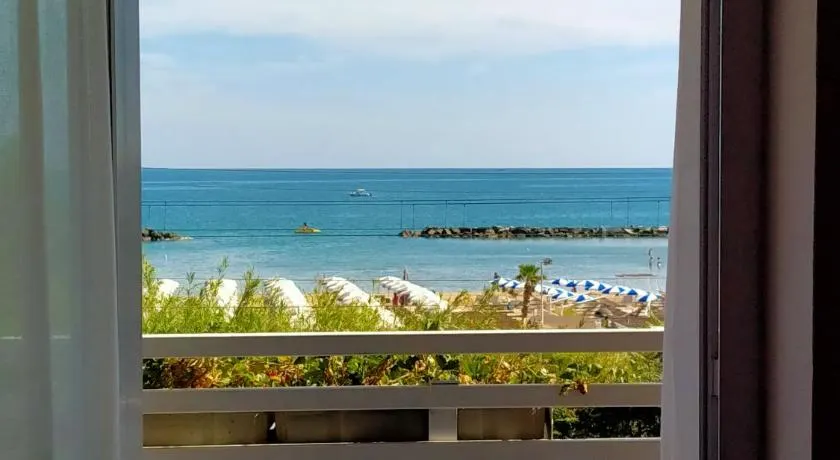 Hotel Ristorante Miramare - Image 1