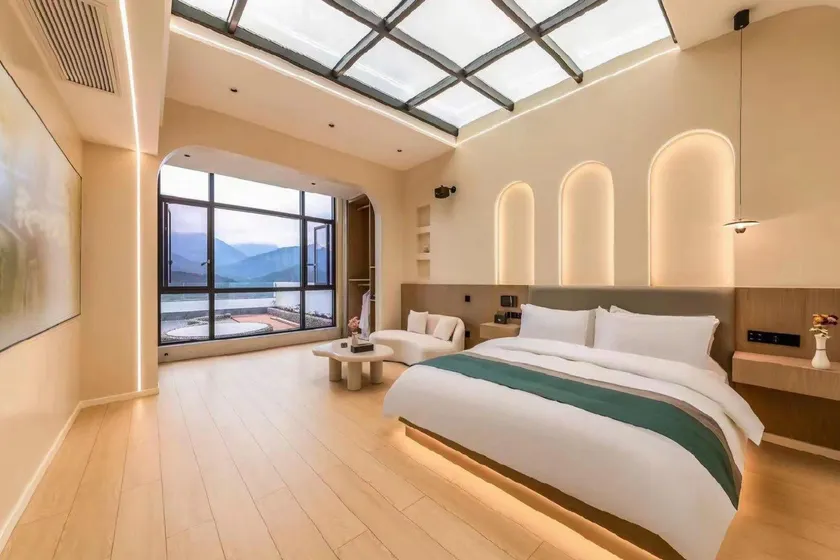 Milan Yizhi  Hotel(Xichang downtown torch Plaza store) - Image 1