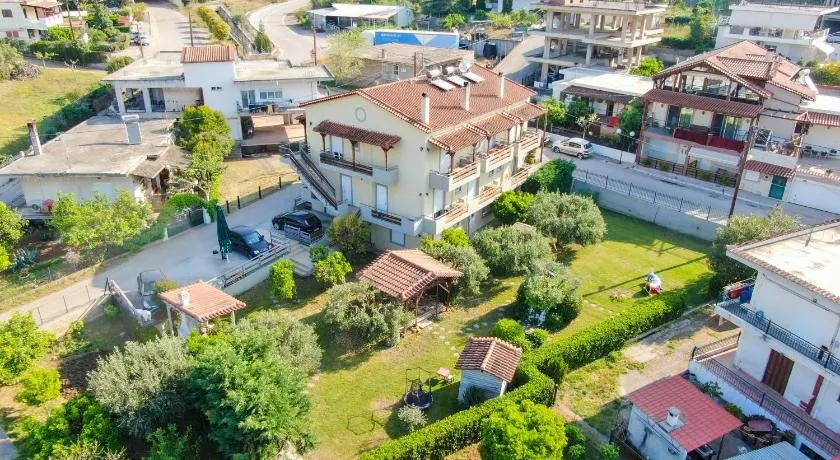 elia villa raches - Image 1
