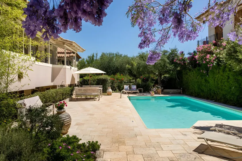 Tria Luxury Residences - Image 1